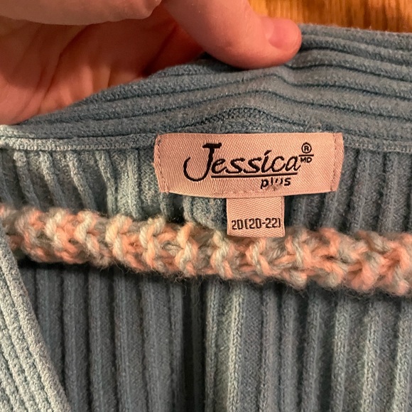 Shirt - Picture 2 of 2